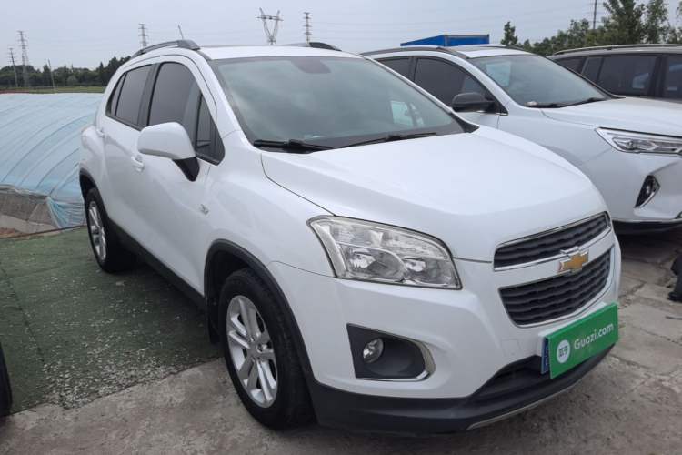 Used Chevrolet Trax 2016 1.4T Automatic Two-Wheel Drive Comfort Version with Sunroof Front Right 45 Deg