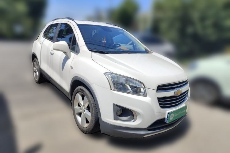 Used Chevrolet Trax 2016 1.4T Automatic Two-Wheel Drive Luxury Version Front Right 45 Deg