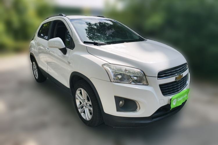 Used Chevrolet Trax 2016 1.4T Automatic Two-Wheel Drive Comfort Version with Sunroof Front Right 45 Deg