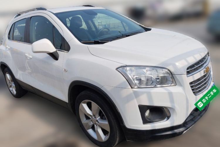 Used Chevrolet Trax 2016 1.4T Automatic Two-Wheel Drive Luxury Version Front Right 45 Deg