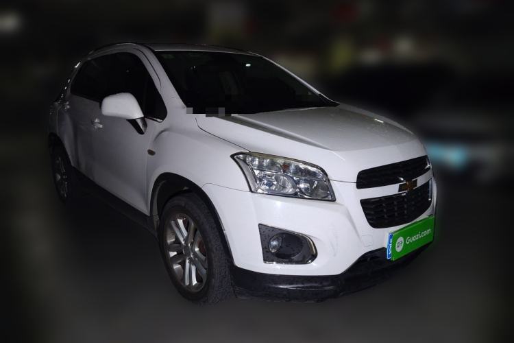 Used Chevrolet Trax 2016 1.4T Manual Two-Wheel Drive Comfort Version with Sunroof Front Right 45 Deg