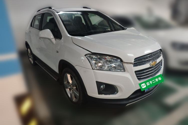 Used Chevrolet Trax 2016 1.4T Automatic Two-Wheel Drive Luxury Version Front Right 45 Deg