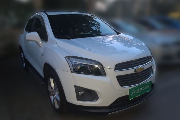 Used Chevrolet Trax 2016 1.4T Automatic Two-Wheel Drive Luxury Version Front Right 45 Deg