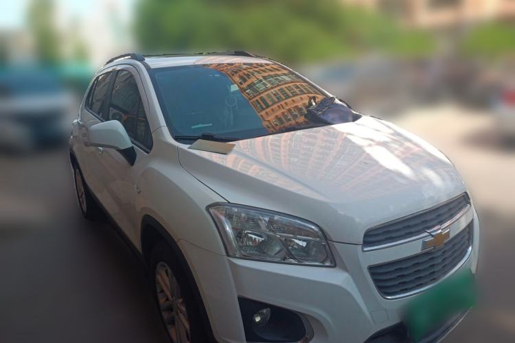 Used Chevrolet Trax 2016 1.4T Automatic Two-Wheel Drive Comfort Version with Sunroof Front Right 45 Deg