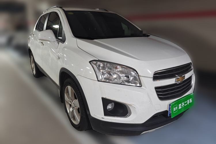 Used Chevrolet Trax 2016 1.4T Automatic Two-Wheel Drive Luxury Version Front Right 45 Deg