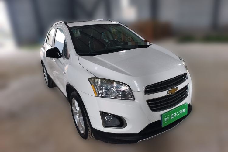 Used Chevrolet Trax 2016 1.4T Automatic Two-Wheel Drive Luxury Version Front Right 45 Deg