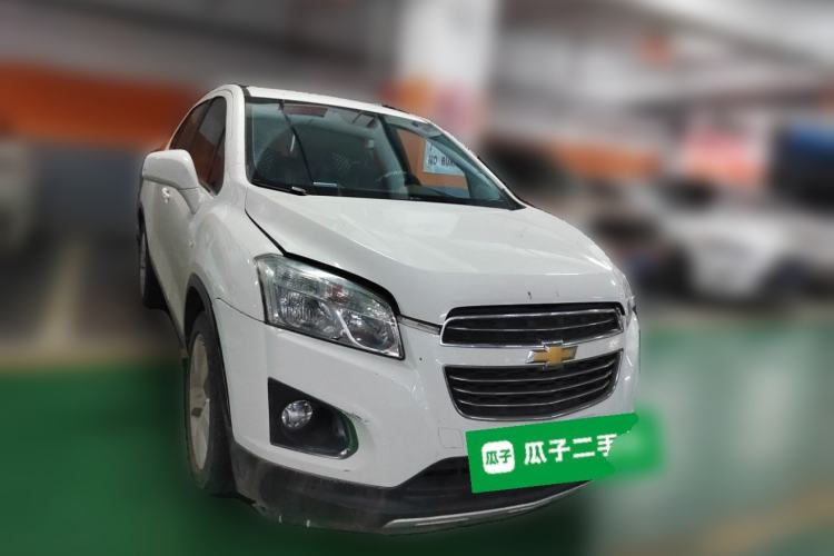Used Chevrolet Trax 2016 1.4T Automatic Two-Wheel Drive Luxury Version Front Right 45 Deg