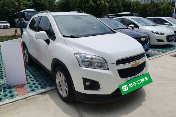 Used Chevrolet Trax 2016 1.4T Automatic Two-Wheel Drive Comfort Version with Sunroof Front Right 45 Deg