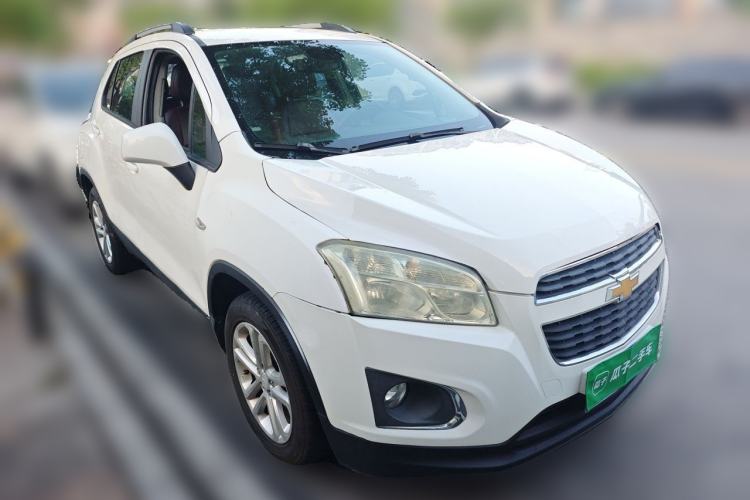 Used Chevrolet Trax 2016 1.4T Automatic Two-Wheel Drive Comfort Version with Sunroof Front Right 45 Deg
