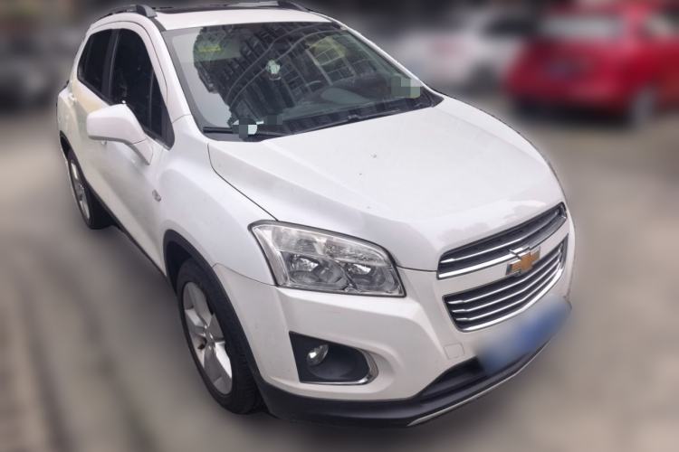 Used Chevrolet Trax 2016 1.4T Automatic Two-Wheel Drive Luxury Version Front Right 45 Deg