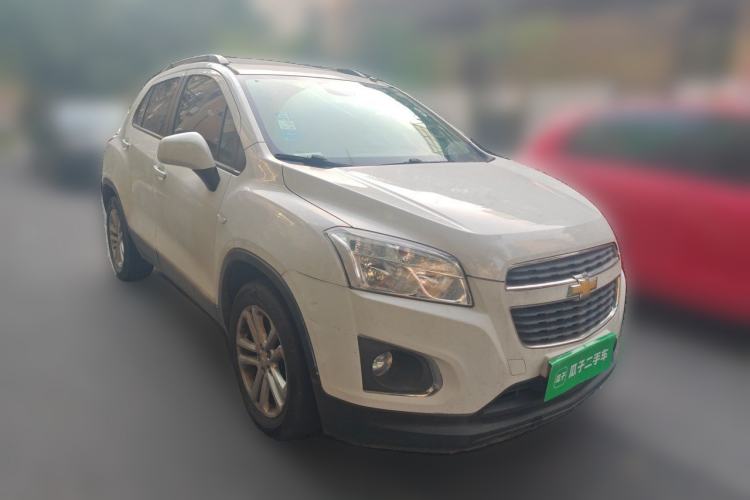 Used Chevrolet Trax 2016 1.4T Automatic Two-Wheel Drive Comfort Version with Sunroof Front Right 45 Deg