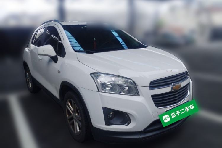 Used Chevrolet Trax 2016 1.4T Manual Two-Wheel Drive Comfort Version with Sunroof Front Right 45 Deg