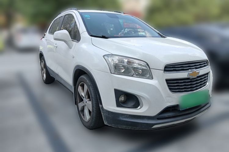 Used Chevrolet Trax 2016 1.4T Automatic Two-Wheel Drive Luxury Version Front Right 45 Deg
