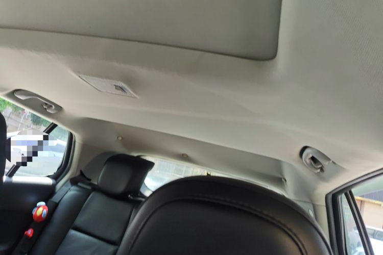 Used Chevrolet Trax 2016 1.4T Automatic Two-Wheel Drive Comfort Version with Sunroof Headliner