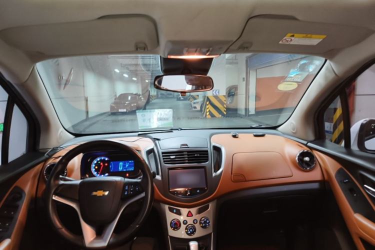 Used Chevrolet Trax 2016 1.4T Automatic Two-Wheel Drive Luxury Version Headliner