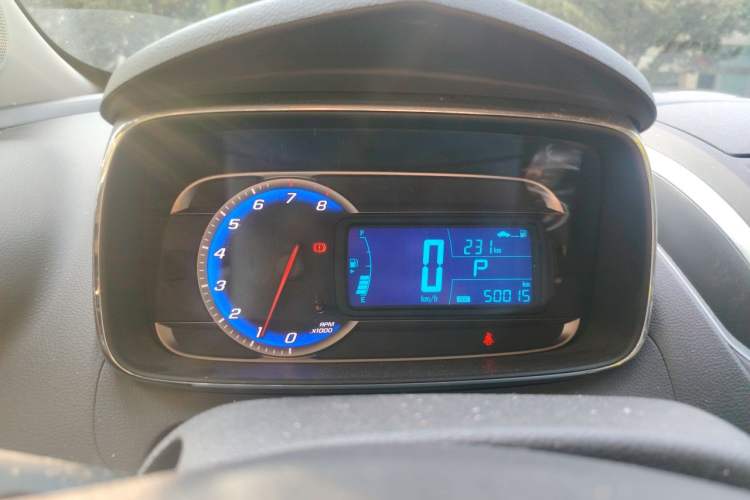 Used Chevrolet Trax 2016 1.4T Automatic Two-Wheel Drive Comfort Version with Sunroof Instrument Cluster