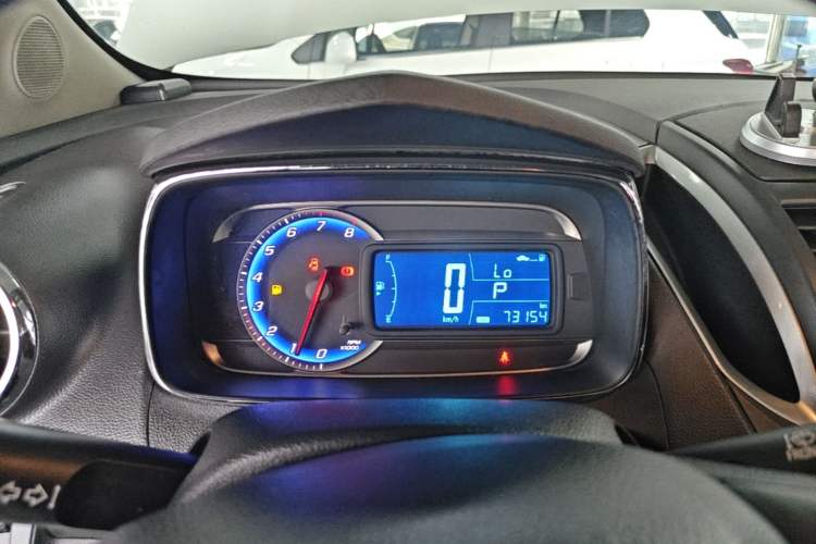 Used Chevrolet Trax 2016 1.4T Automatic Two-Wheel Drive Comfort Version with Sunroof Instrument Cluster