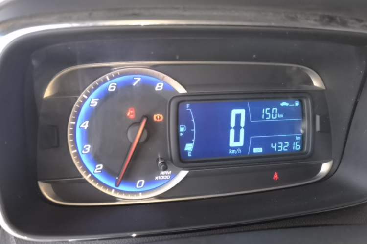 Used Chevrolet Trax 2016 1.4T Manual Two-Wheel Drive Comfort Version with Sunroof Instrument Cluster