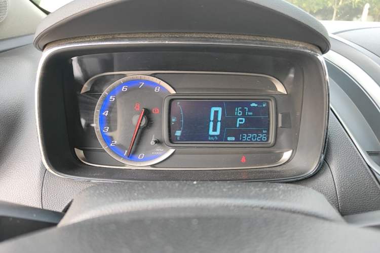 Used Chevrolet Trax 2016 1.4T Automatic Two-Wheel Drive Comfort Version with Sunroof Instrument Cluster