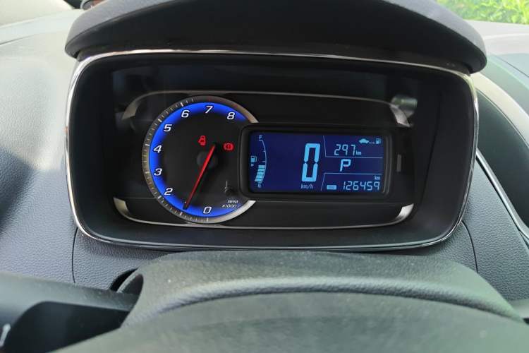 Used Chevrolet Trax 2016 1.4T Automatic Two-Wheel Drive Comfort Version with Sunroof Instrument Cluster