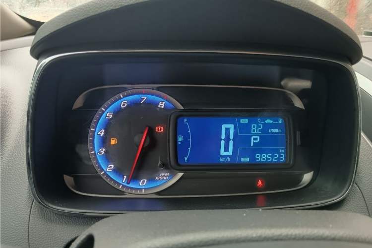 Used Chevrolet Trax 2016 1.4T Automatic Two-Wheel Drive Comfort Version with Sunroof Instrument Cluster