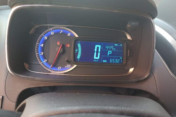 Used Chevrolet Trax 2016 1.4T Automatic Two-Wheel Drive Comfort Version with Sunroof Instrument Cluster