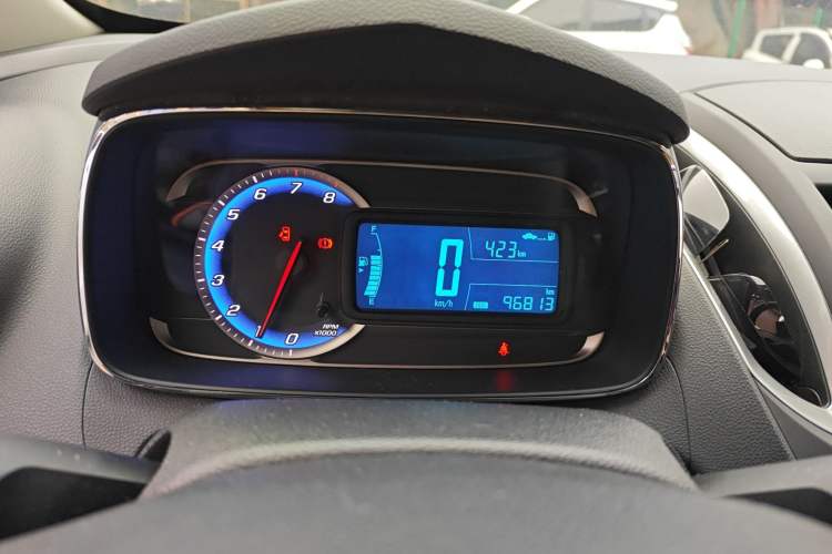 Used Chevrolet Trax 2016 1.4T Manual Two-Wheel Drive Comfort Version with Sunroof Instrument Cluster