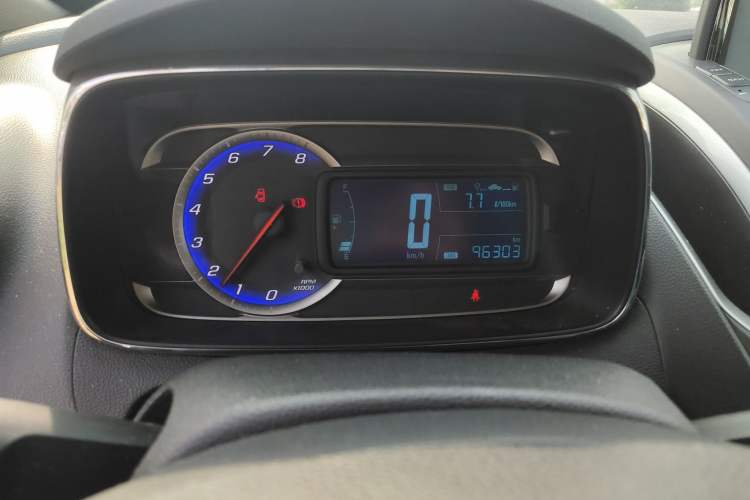 Used Chevrolet Trax 2016 1.4T Manual Two-Wheel Drive Comfort Version with Sunroof Instrument Cluster
