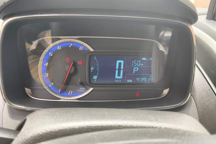 Used Chevrolet Trax 2016 1.4T Automatic Two-Wheel Drive Comfort Version with Sunroof Instrument Cluster