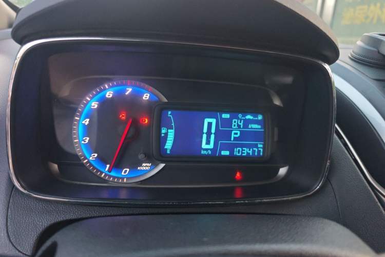 Used Chevrolet Trax 2016 1.4T Automatic Two-Wheel Drive Comfort Version with Sunroof Instrument Cluster