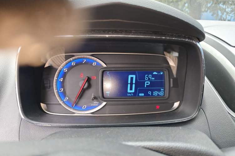 Used Chevrolet Trax 2016 1.4T Automatic Two-Wheel Drive Comfort Version with Sunroof Instrument Cluster
