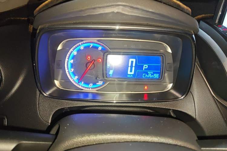 Used Chevrolet Trax 2016 1.4T Automatic Two-Wheel Drive Comfort Version with Sunroof Instrument Cluster
