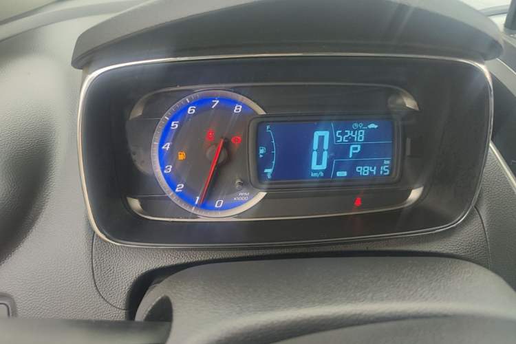 Used Chevrolet Trax 2016 1.4T Automatic Two-Wheel Drive Comfort Version with Sunroof Instrument Cluster