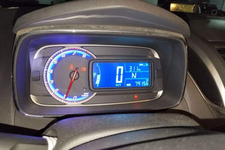 Used Chevrolet Trax 2016 1.4T Automatic Two-Wheel Drive Comfort Version with Sunroof Instrument Cluster