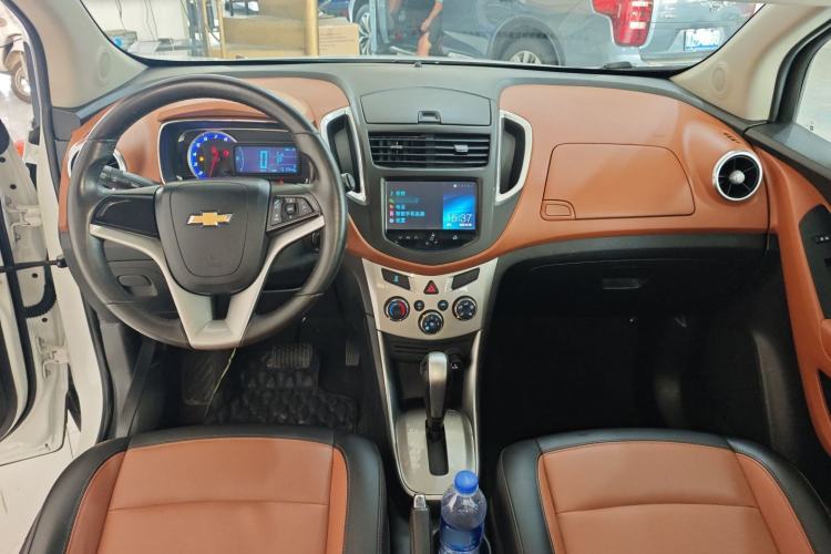 Used Chevrolet Trax 2016 1.4T Automatic 4x4 Flagship Model Interior 2