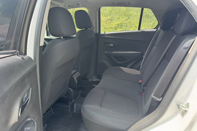 Used Chevrolet Trax 2016 1.4T Automatic Two-Wheel Drive Comfort Version with Sunroof Interior 3