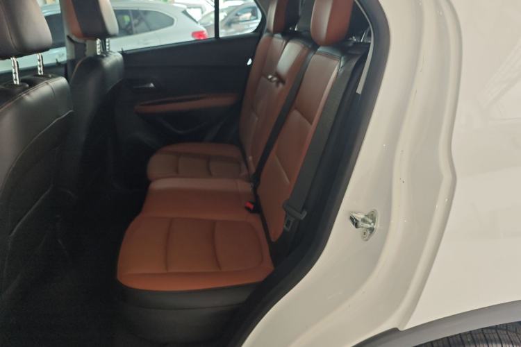Used Chevrolet Trax 2016 1.4T Automatic 4x4 Flagship Model Interior 4