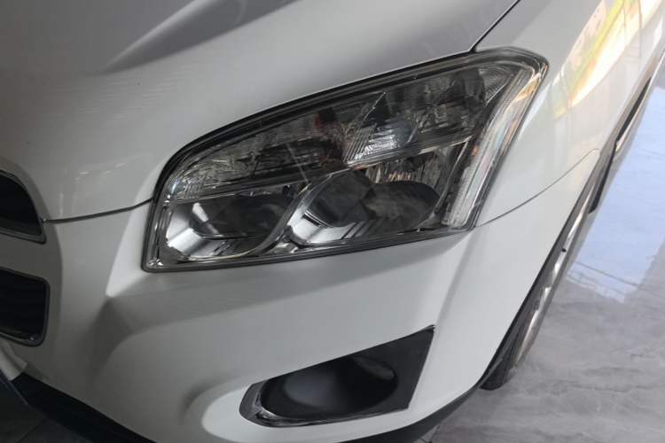 Used Chevrolet Trax 2016 1.4T Manual Two-Wheel Drive Comfort Version with Sunroof Left Front Headlight