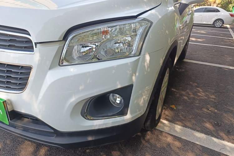 Used Chevrolet Trax 2016 1.4T Manual Two-Wheel Drive Comfort Version with Sunroof Left Front Headlight