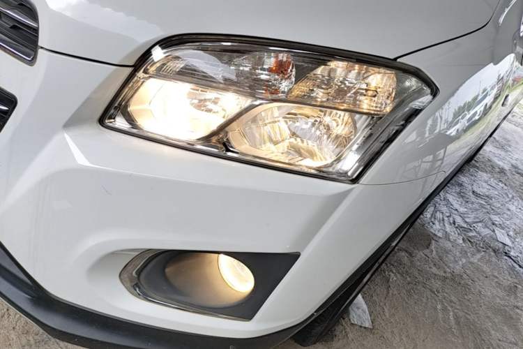 Used Chevrolet Trax 2016 1.4T Automatic Two-Wheel Drive Luxury Version Left Front Headlight