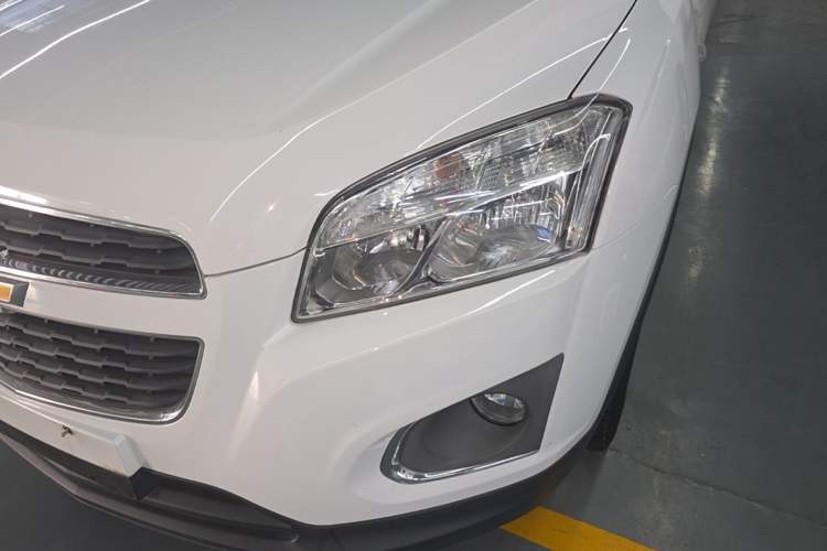 Used Chevrolet Trax 2016 1.4T Automatic Two-Wheel Drive Comfort Version with Sunroof Left Front Headlight