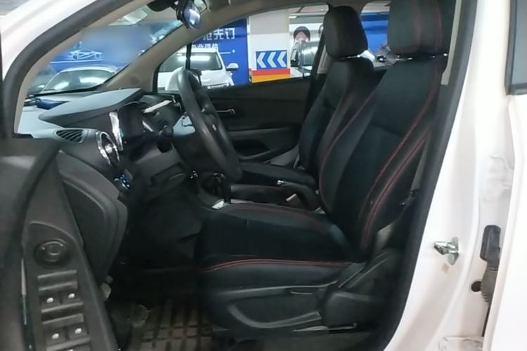 Used Chevrolet Trax 2016 1.4T Automatic Two-Wheel Drive Comfort Version with Sunroof Left Front Seat