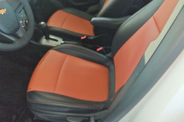 Used Chevrolet Trax 2016 1.4T Automatic Two-Wheel Drive Comfort Version with Sunroof Left Front Seat