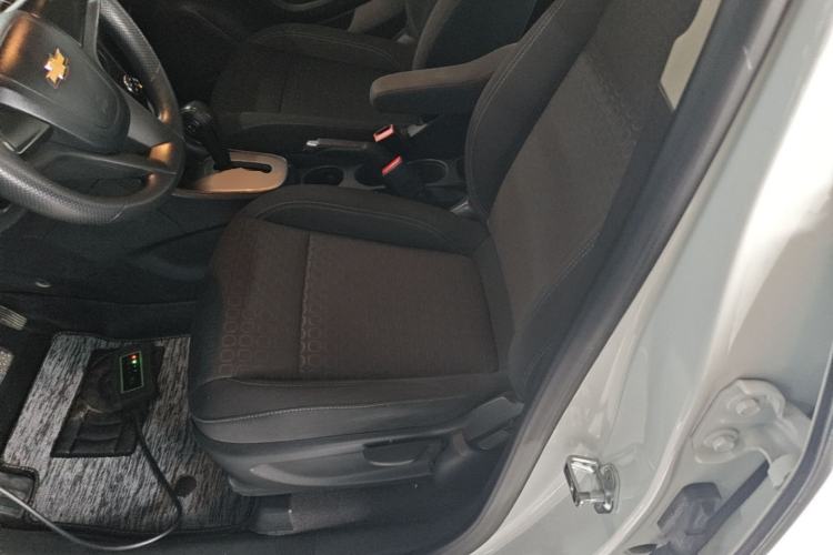 Used Chevrolet Trax 2016 1.4T Automatic Two-Wheel Drive Comfort Version with Sunroof Left Front Seat