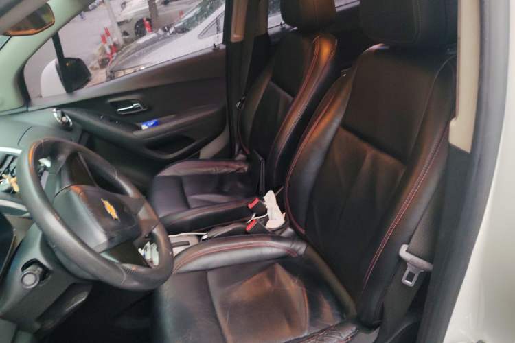Used Chevrolet Trax 2016 1.4T Automatic Two-Wheel Drive Comfort Version with Sunroof Left Front Seat