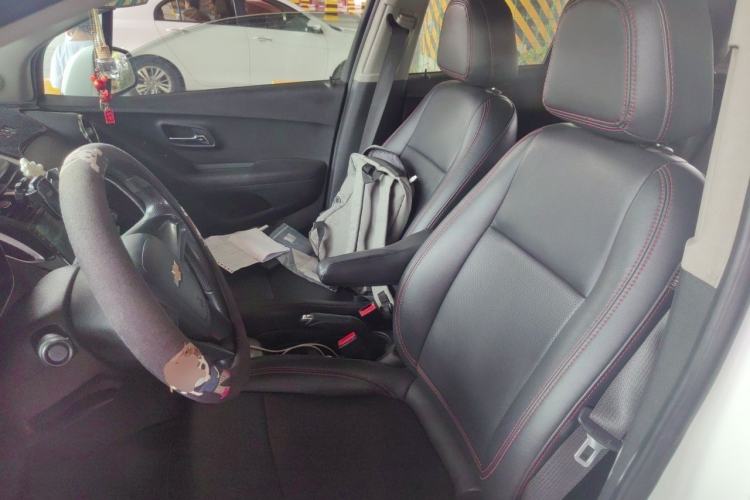 Used Chevrolet Trax 2016 1.4T Automatic Two-Wheel Drive Comfort Version with Sunroof Left Front Seat