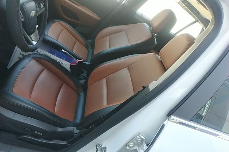 Used Chevrolet Trax 2016 1.4T Automatic 4x4 Flagship Model Left Front Seat