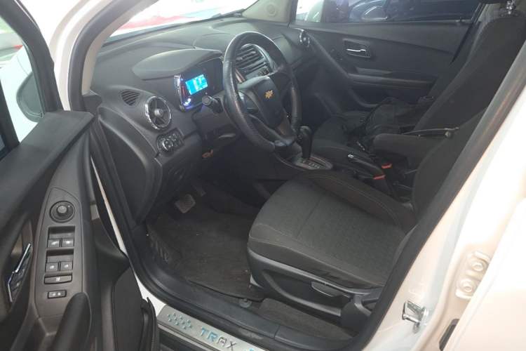Used Chevrolet Trax 2016 1.4T Automatic Two-Wheel Drive Comfort Version with Sunroof Left Front Seat