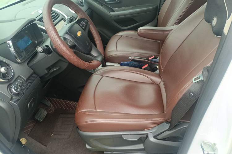 Used Chevrolet Trax 2016 1.4T Automatic Two-Wheel Drive Comfort Version with Sunroof Left Front Seat