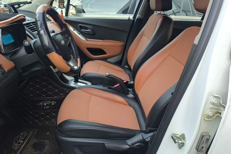Used Chevrolet Trax 2016 1.4T Automatic Two-Wheel Drive Luxury Version Left Front Seat
